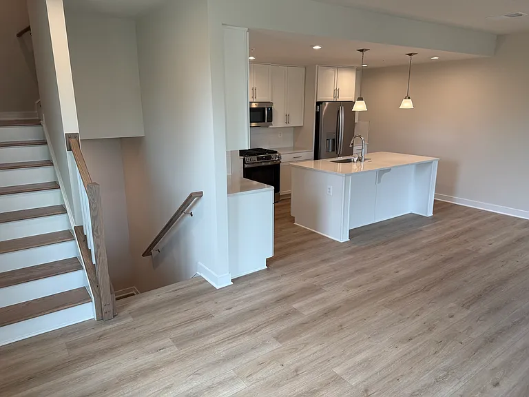 Open kitchen, sitting room
