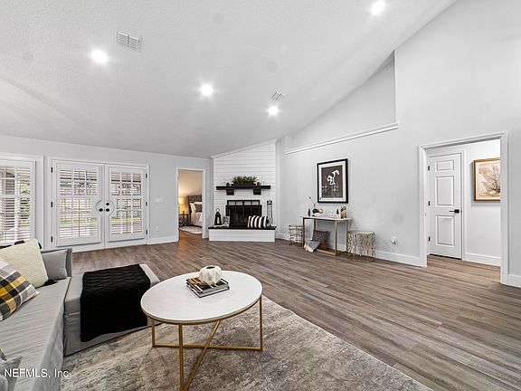 5th image of 8829 NATURE VIEW Lane W