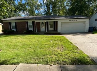 6248 Silver Fox Dr, Florissant, MO 63034