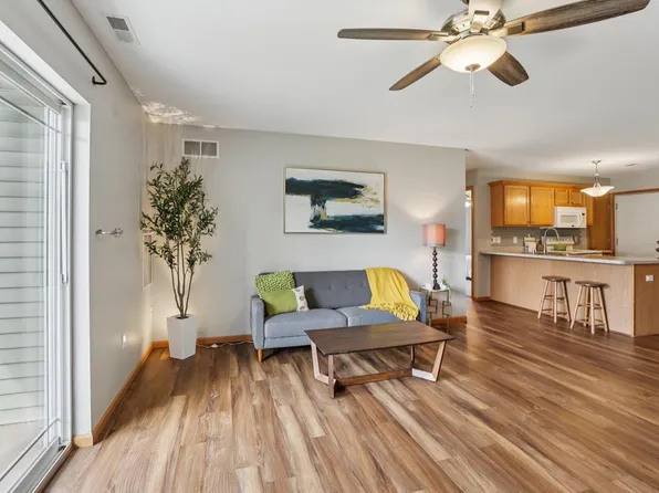 202 Douglas Drive, Brooklyn, WI 53521