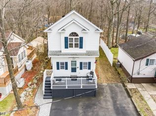 127 Vermont Trl, Hopatcong, NJ 07843