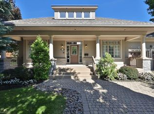 2165 Stavebank Rd #27, Mississauga, ON L5C1T3