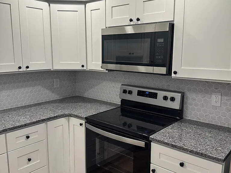 13 Michele Ct — Photo 9