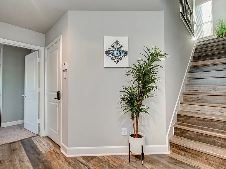 4151 Dupont St — Photo 15