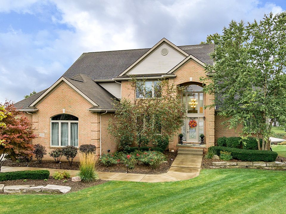 1st image of 11524 Monterey Dr