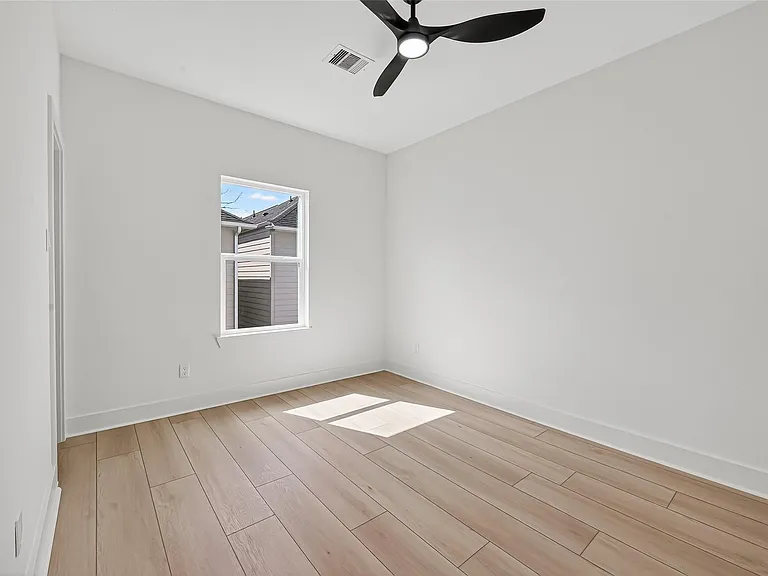 971 Highland Light Ln — Photo 24