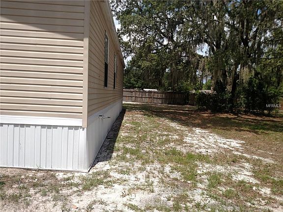 4th image of 12016 Woodside Dr
