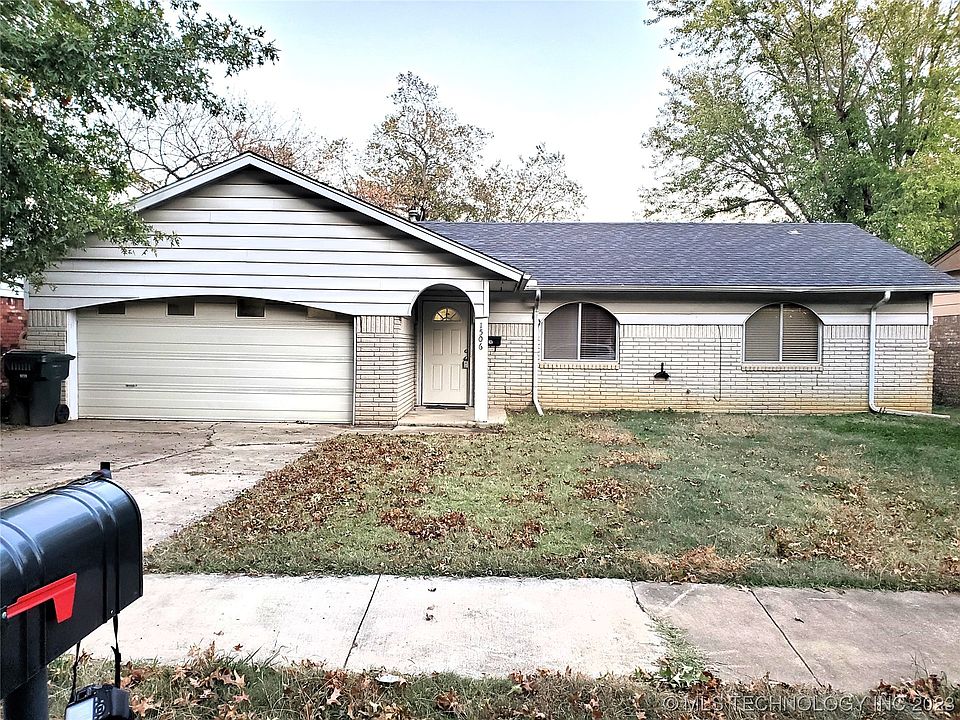 1st image of 1506 N Chambers Ter