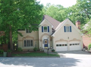 2802 Livsey Oaks Dr, Tucker, GA 30084