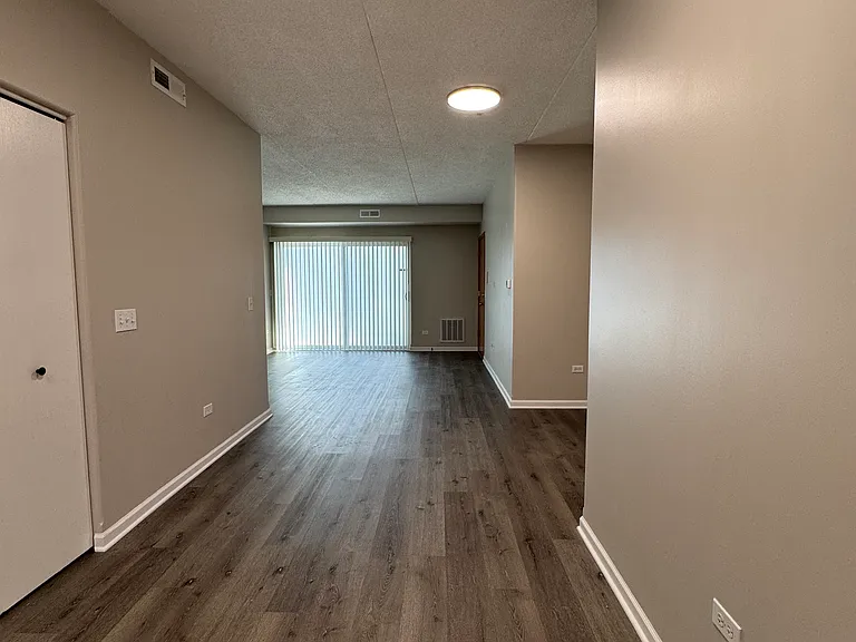 5045 N Northwest Hwy #201 — Photo 16