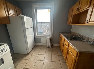 130 W 47th St APT 44, Bayonne, NJ 07002