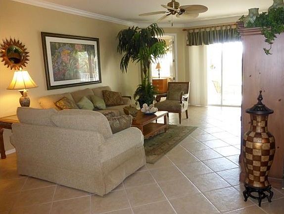 4th image of 3888 Forest Glen Blvd Unit 202