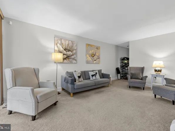 8695 Greenbelt Rd APT 201, Greenbelt, MD 20770