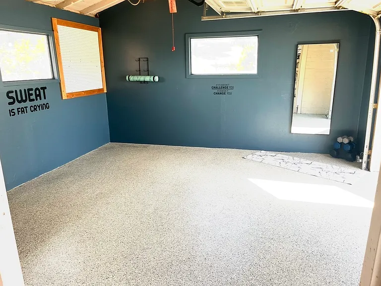 805 Van Horn Rd — Photo 33