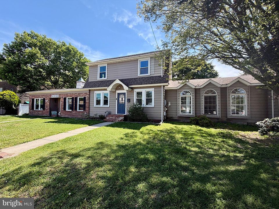 1st image of 7 Glenwood Pl