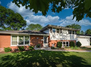 220 Alschuler Dr, Aurora, IL 60506