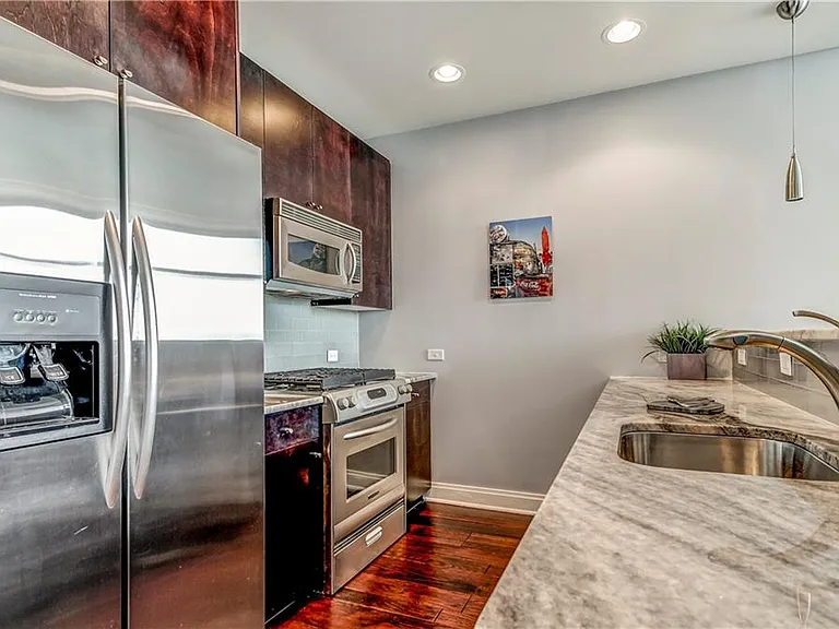 905 Juniper St NE #802 — Photo 5