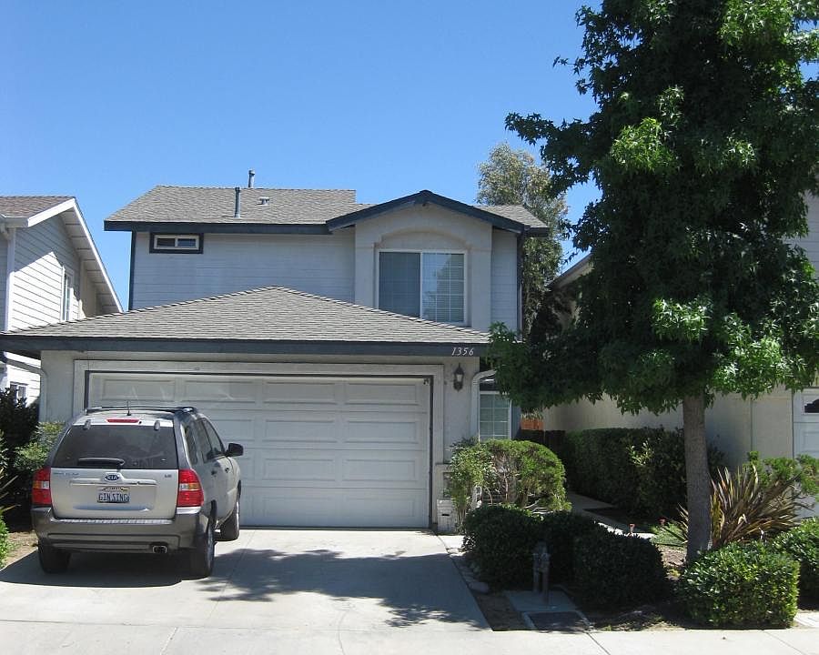 1st image of 1356 Oak Village Dr