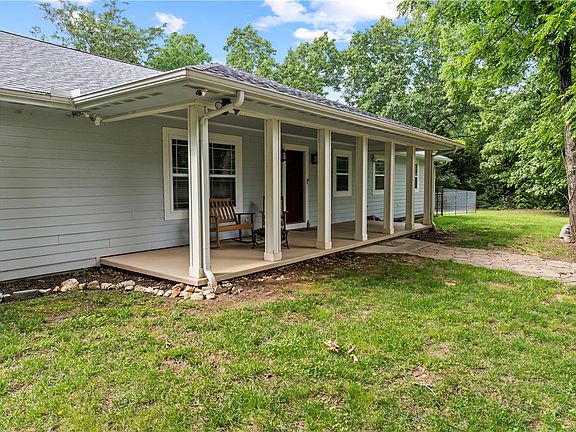 2nd image of 10310 Sutton Pl