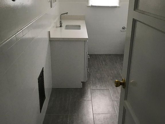 4th image of 7735 Hollywood Blvd #1