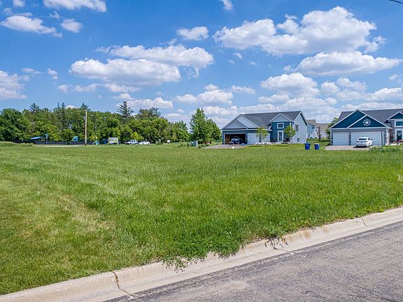 2nd image of 2103 Primrose Ln