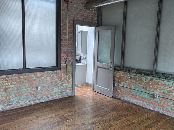 3rd image of 155 Chandler St #102