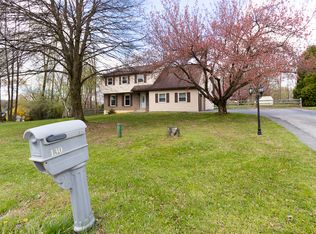 130 Schoolhouse Ln, Coatesville, PA 19320