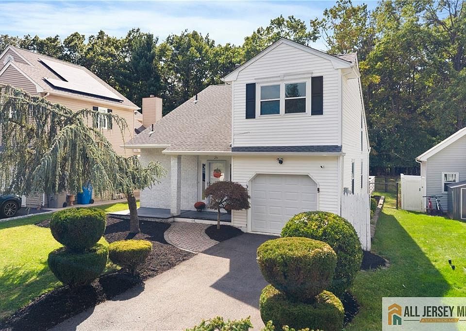 1st image of 25 Shelley Rd