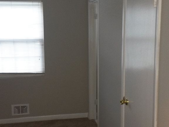 5th image of 1738 Charles Ave