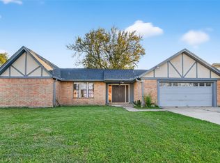 10706 Sagebluff Dr, Houston, TX 77089