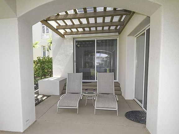 2nd image of 3200 Wailea Alanui Dr APT 701