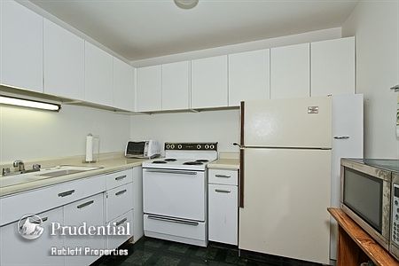 3rd image of 1400 E 55th St #606S