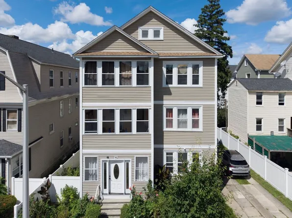 87 Fairfax Rd, Worcester, MA