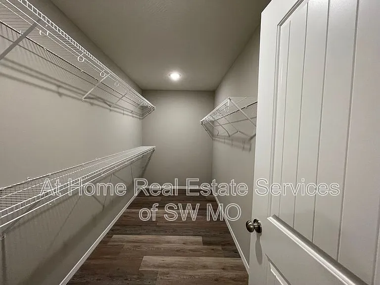2116 N 21st St — Photo 5