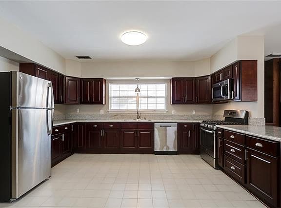 5th image of 5919 Annunciation St