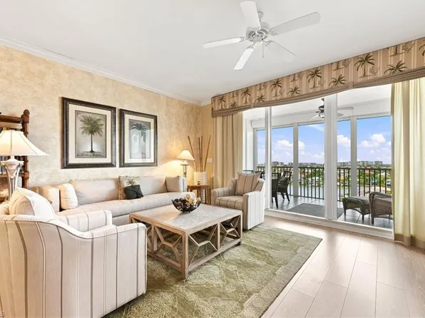 410 Flagship Dr, Naples, FL