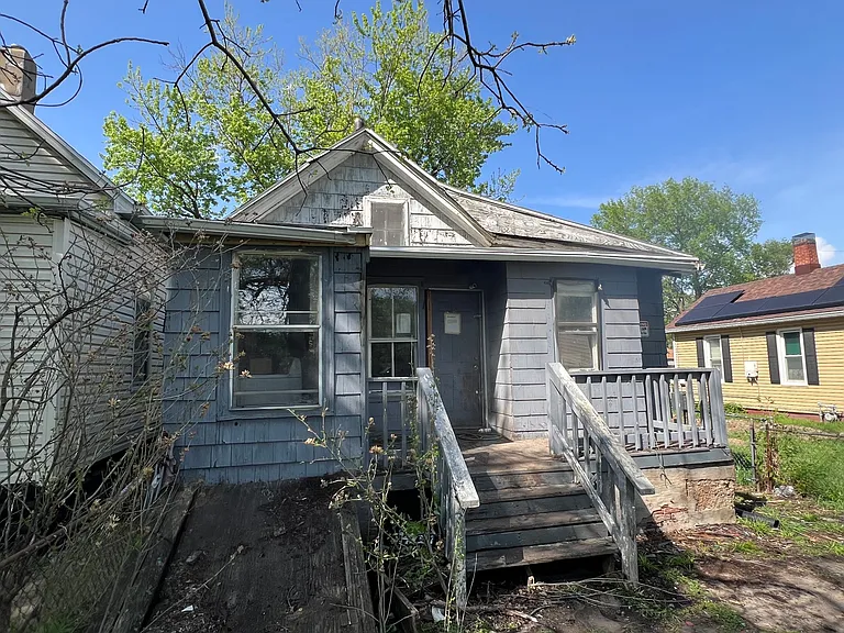 1220 W John H Gwynn Jr Ave — Photo 1