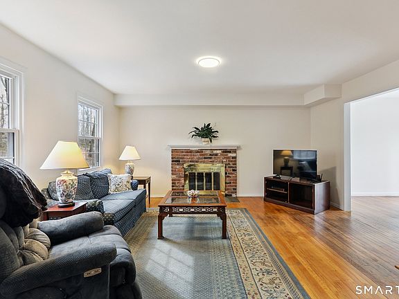 4th image of 59 Cedar Hill Road