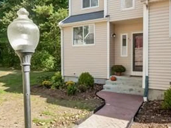 87 Gaslight Ln, North Easton, MA 02356