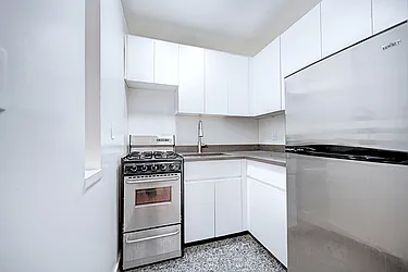 Rented by Urbane Brokerage