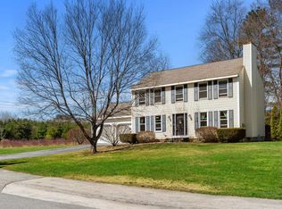 26 Mallard Point Rd, Merrimack, NH 03054