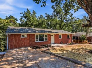 1303 Carver Ct, Martinsville, VA 24112