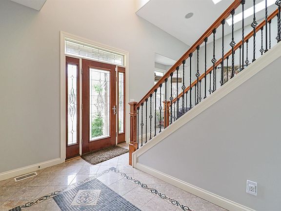 4th image of 2924 W Playden Dr