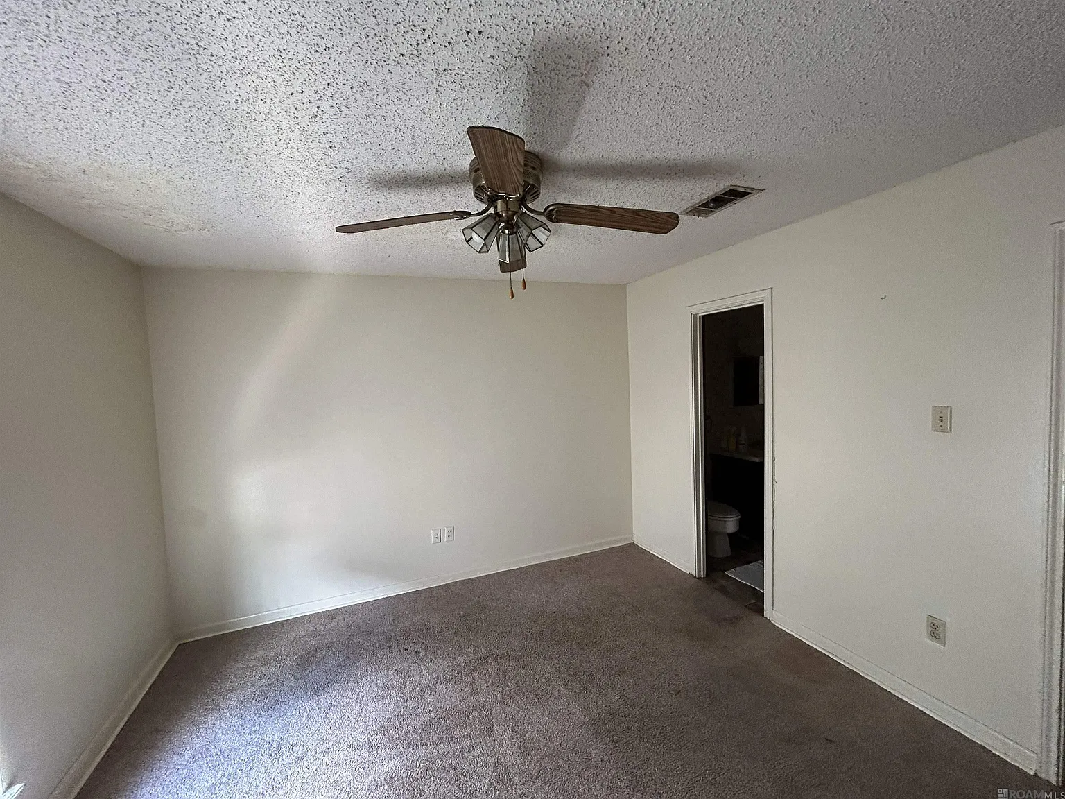 2 bed, 1.5 bath, 1100 sqft, $850 — Photo 4