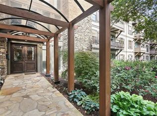 1305 Highland Bluff Dr SE #305, Atlanta, GA 30339