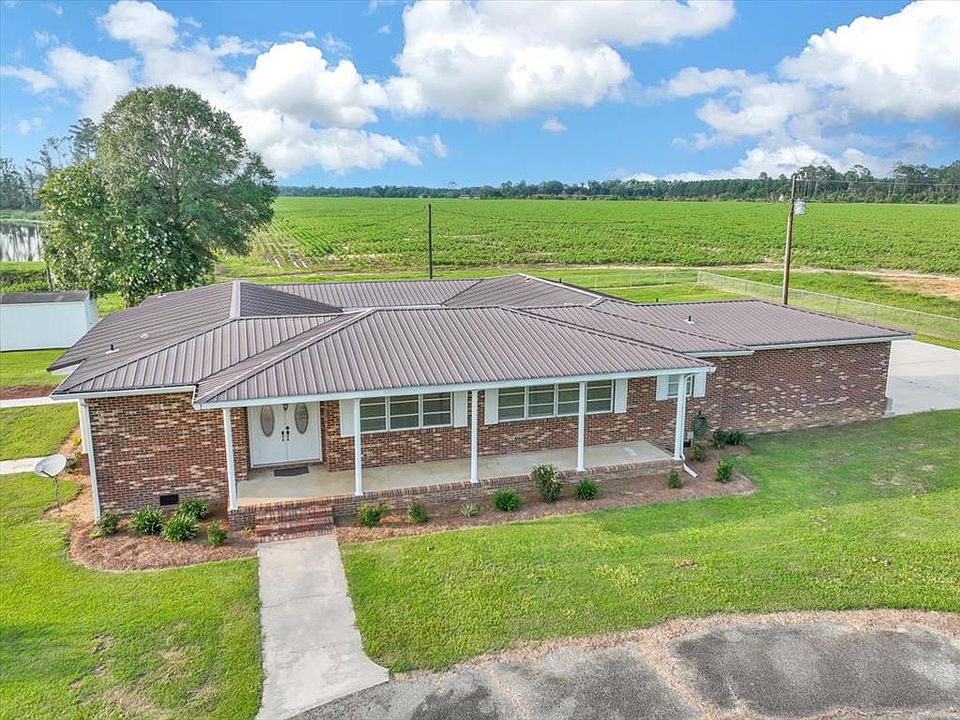 1st image of 447 Gibbs Rd