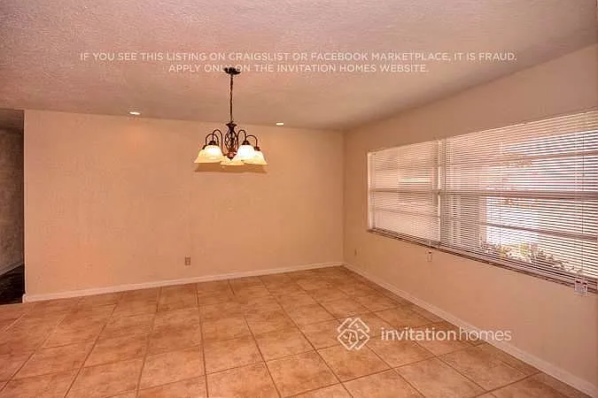 520 Mahogany Dr Seffner, FL 33584 — Photo 4
