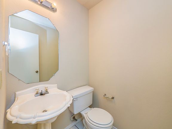 4th image of 1217 Green Terrace Dr