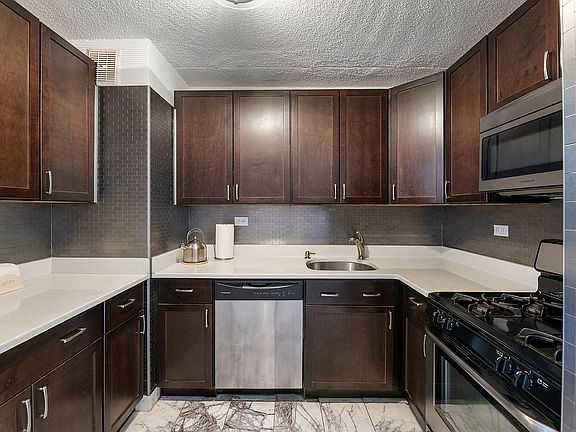 2nd image of 300 W 110th St APT 1B