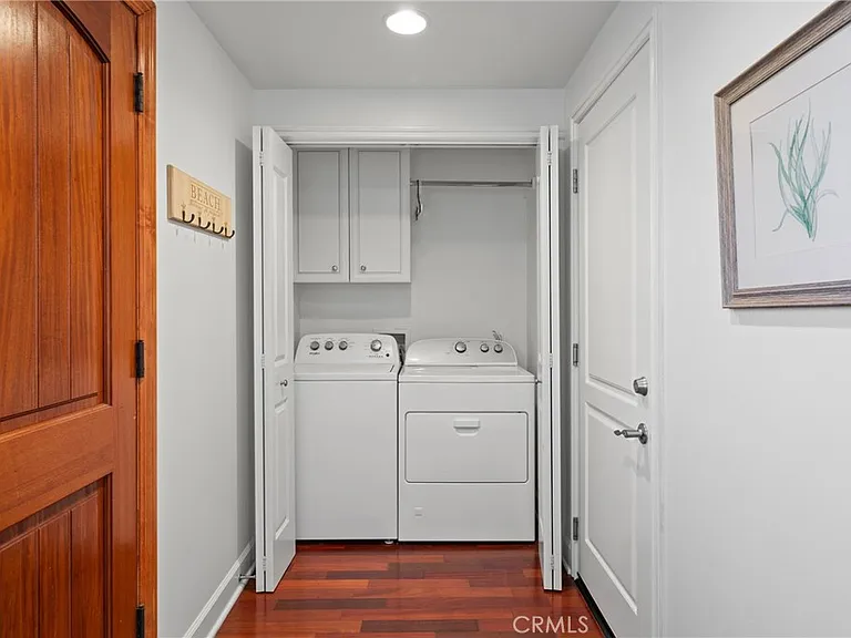 426 1/2 Narcissus Ave #1/2 — Photo 23